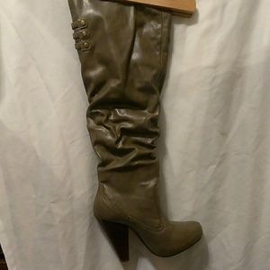 Taupe boots